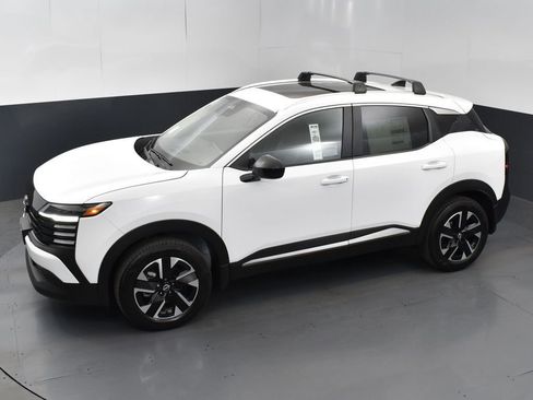 New 2026 Nissan Kicks SV w/ SV Premium Package image 46