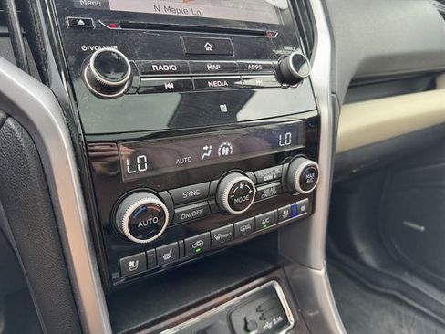 Used 2020 Subaru Ascent Touring w/ Popular Package #2 AWD/4WD image 20