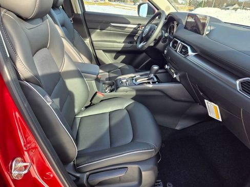 New 2025 MAZDA CX-5 AWD 2.5 S w/ Select Package image 4