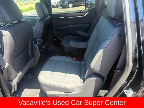 Used 2025 GMC Acadia AT4 w/ Luxury Package AWD/4WD image 22