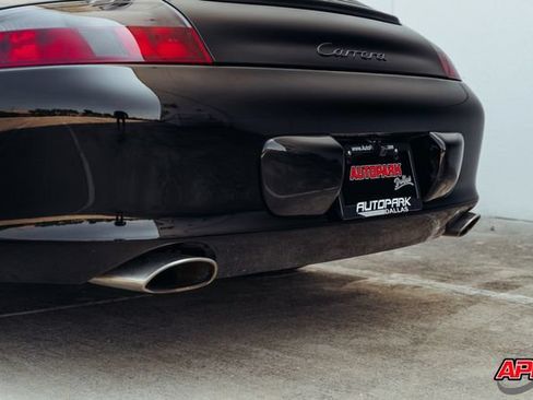 Used 2004 Porsche 911 Carrera RWD image 28
