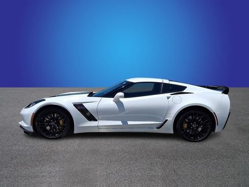 Used 2015 Chevrolet Corvette Z06 w/ 2LZ Preferred Equipment Group RWD image 6