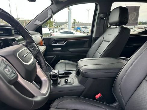 Used 2026 GMC Sierra 1500 Denali w/ Technology Package AWD/4WD image 9