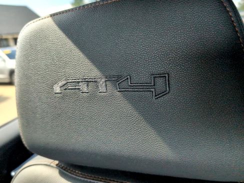 Used 2021 GMC Sierra 1500 AT4 w/ AT4 Preferred Package image 21