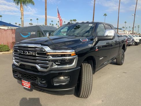 New 2026 RAM 2500 Laramie AWD/4WD image 3