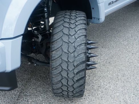 Used 2025 Ford F450 Platinum w/ FX4 Off-Road Package AWD/4WD image 49