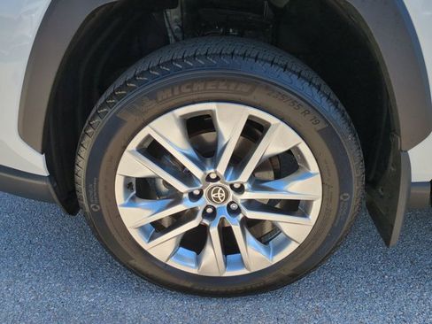 Used 2025 Toyota RAV4 Limited image 10