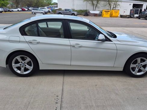 Used 2013 BMW 328i xDrive Sedan image 8