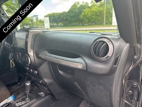 Used 2017 Jeep Wrangler Unlimited Sport AWD/4WD image 26