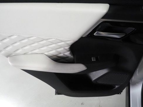 Used 2025 Mitsubishi Outlander SEL image 66