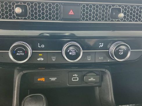 Used 2023 Honda Civic Sport image 18