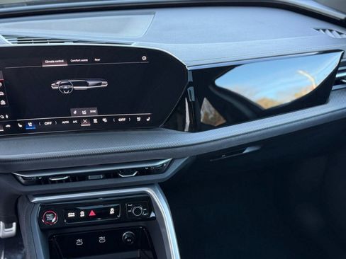 New 2025 Audi SQ5 Premium Plus image 29