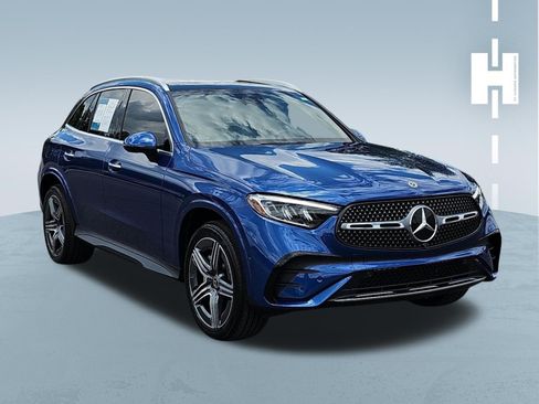 Used 2023 Mercedes-Benz GLC 300 image 1