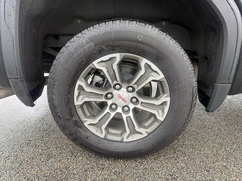 Certified 2025 GMC Sierra 1500 SLT AWD/4WD image 35