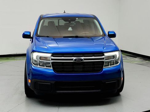 Used 2022 Ford Maverick Lariat w/ Lariat Luxury Package image 2