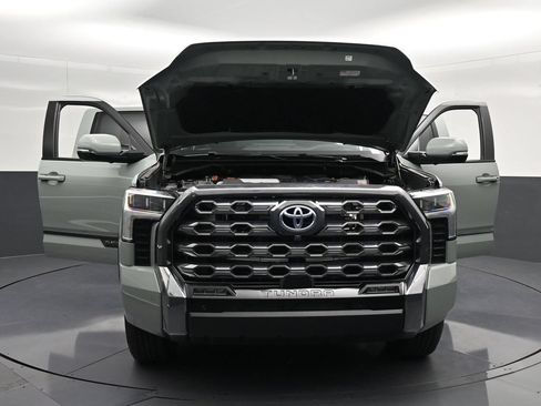 Used 2024 Toyota Tundra Platinum AWD/4WD image 30