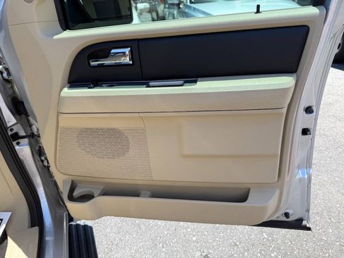 Used 2016 Ford Expedition XL AWD/4WD image 29
