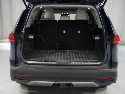 Certified 2025 Toyota Grand Highlander FWD image 38