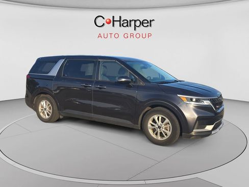 Certified 2022 Kia Carnival LX FWD image 1