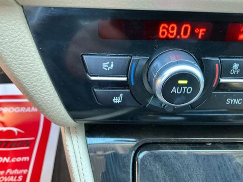 Used 2016 BMW 528i Sedan image 31