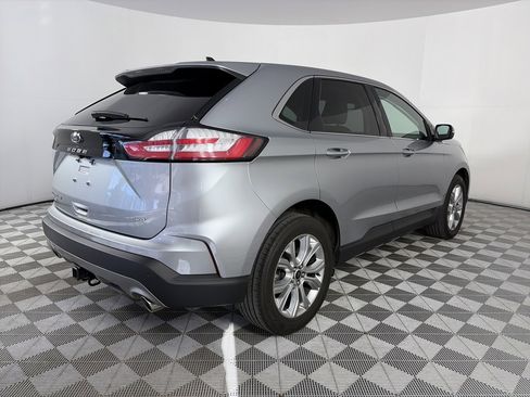 Used 2023 Ford Edge Titanium w/ Class II Trailer Tow Package image 7