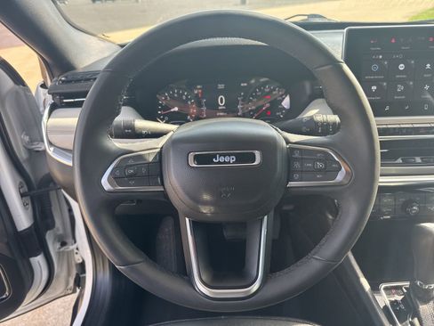 Used 2024 Jeep Compass Limited AWD/4WD image 19