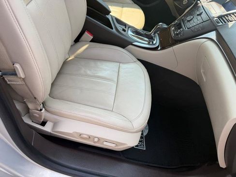 Used 2011 Buick Regal CXL w/ RL3 Preferred Equipment Group image 20