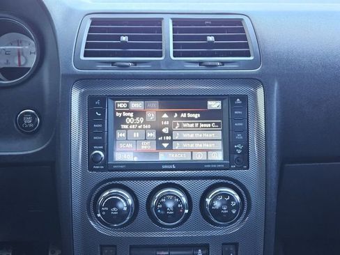 Used 2013 Dodge Challenger R/T image 22