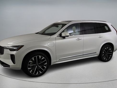 Used 2026 Volvo XC90 T8 Ultra w/ Protection Package Premier AWD/4WD image 8