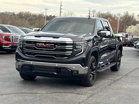 Used 2024 GMC Sierra 1500 SLT w/ SLT Premium Plus Package image 13