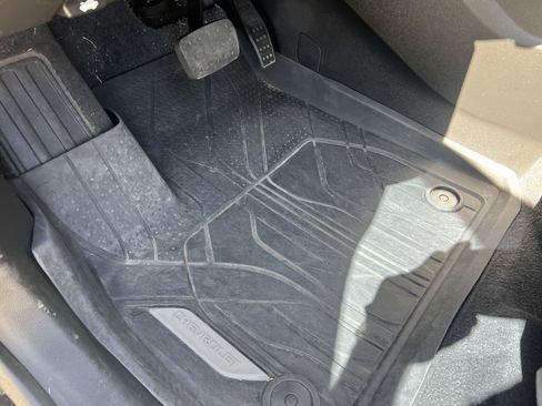 Used 2023 Chevrolet Traverse High Country w/ LPO, Floor Liner Package image 15