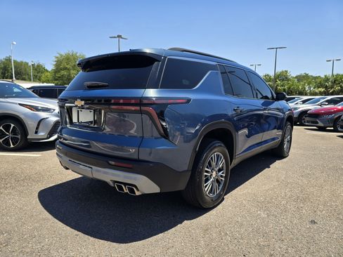 Used 2024 Chevrolet Traverse LT w/ LPO, Floor Liner Package FWD image 8