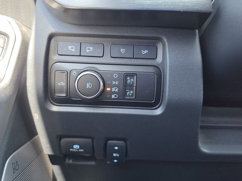 Used 2024 Ford F250 Lariat w/ Lariat Ultimate Package AWD/4WD image 17