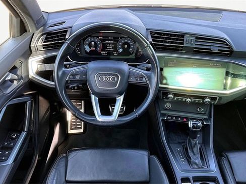 Used 2024 Audi Q3 2.0T Premium Plus w/ Premium Plus Package image 5