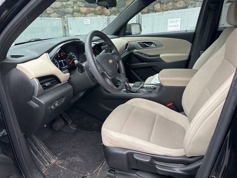 Certified 2022 Chevrolet Traverse LS image 9