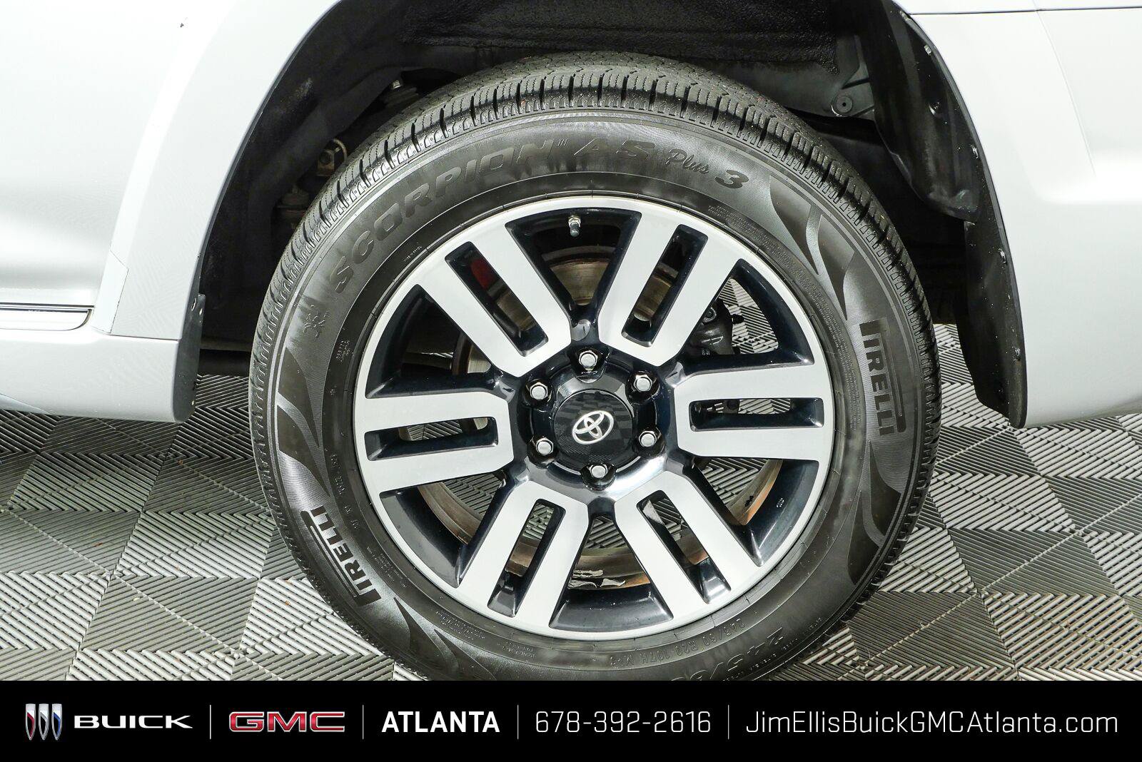 Used 2017 Toyota 4Runner Limited RWD image 39