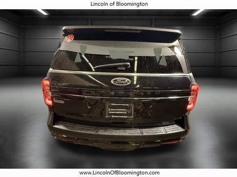 Used 2022 Ford Expedition Max Limited image 6
