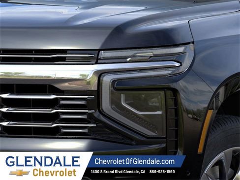 New 2026 Chevrolet Suburban Premier image 10