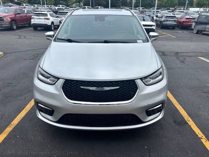 Used 2022 Chrysler Pacifica Limited