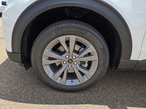 New 2026 Ford Explorer Active w/ Active Comfort Package AWD/4WD image 19