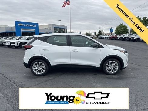 New 2027 Chevrolet Bolt LT w/ Comfort Package FWD image 8