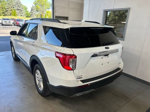 Used 2023 Ford Explorer XLT w/ Equipment Group 202A AWD/4WD image 6
