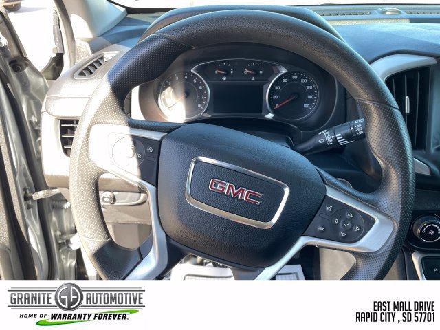Used 2024 GMC Terrain SLE AWD/4WD image 13