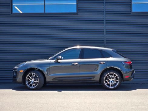 Certified 2025 Porsche Macan w/ Premium Package Plus AWD/4WD image 3