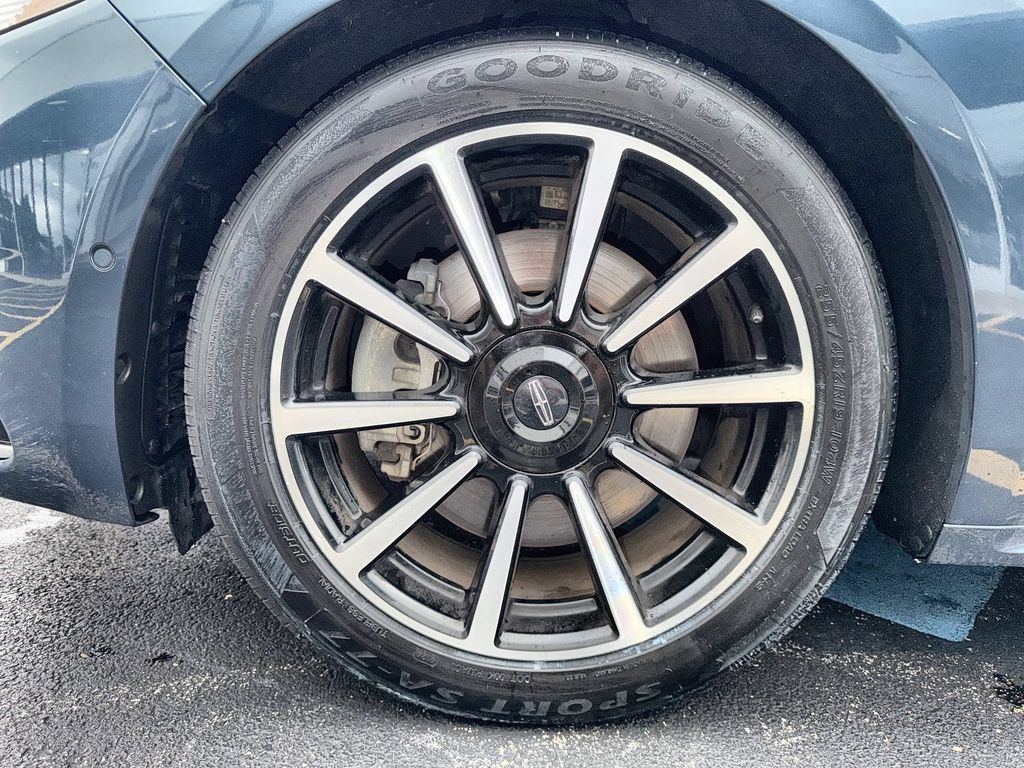 Used 2020 Lincoln Continental Reserve FWD image 19