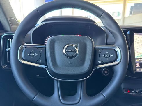 New 2026 Volvo XC40 B5 Ultra w/ Climate Package image 23