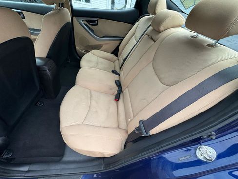 Used 2013 Hyundai Elantra GLS w/ Preferred Pkg FWD image 16