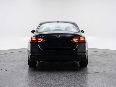 Used 2025 Nissan Altima 2.5 SV image 7