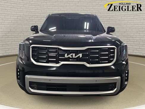Used 2024 Kia Telluride SX Prestige w/ Towing Package AWD/4WD image 2