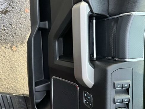 Used 2019 Ford F150 Lariat w/ Equipment Group 502A Luxury image 23